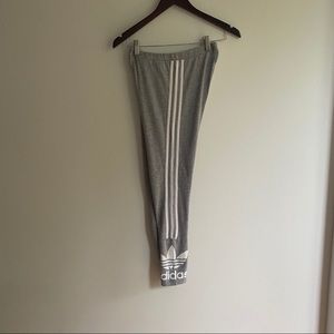 Super Comfy Adidas Leggings- Women’s Small